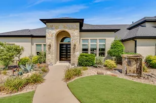 125 Kyle Ct, Lewisville, TX 75077 - Photo 2