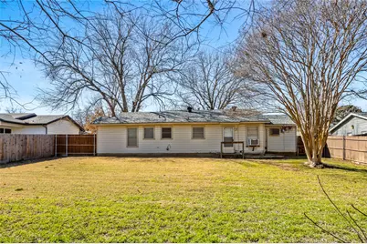 409 Hillcrest Street, Mansfield, TX 76063 - Photo 4