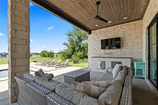 111 Sun Valley, Mabank, TX 75147 - Photo 30
