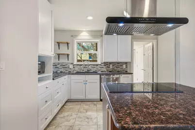 7115 Westover Drive, Granbury, TX 76049 - Photo 12