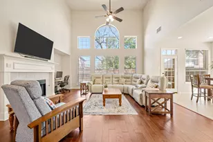 2220 Beechwood Ln, Flower Mound, TX 75028 - Photo 2