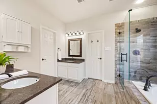 2220 Beechwood Ln, Flower Mound, TX 75028 - Photo 20