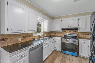 8917 Sweetbriar Lane, Shreveport, LA 71118 - Photo 12