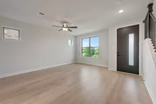 921 Carnation Dr, Crowley, TX 76036 - Photo 8