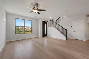 921 Carnation Dr, Crowley, TX 76036 - Photo 6