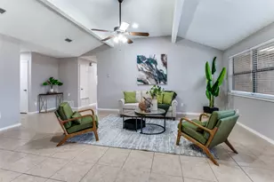 2673 Carrington Ln, Grand Prairie, TX 75052 - Photo 6