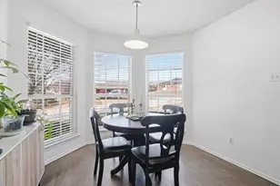 637 Cedar Ridge Ln, Burleson, TX 76028 - Photo 4