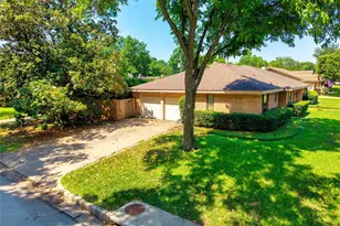 1600 Delta Dr, Arlington, TX 76012 - Photo 32