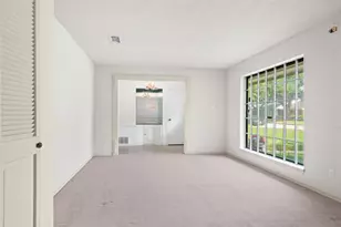 1600 Delta Dr, Arlington, TX 76012 - Photo 6