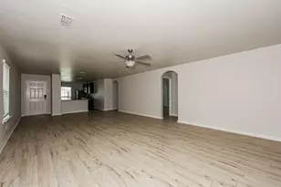 122 Bluebonnet Dr, Sanger, TX 76266 - Photo 2