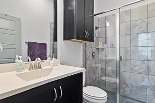 1390 Arch Pl, Dallas, TX 75215 - Photo 14