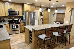 203 Jane St, Groesbeck, TX 76642 - Photo 2