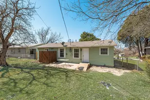 12064 Galva Dr, Dallas, TX 75243 - Photo 2