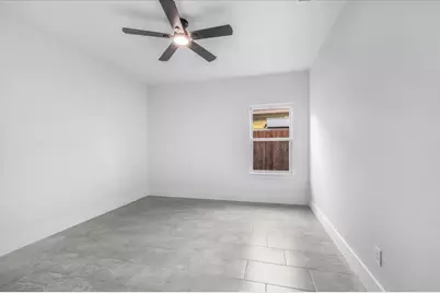 2419 Lincoln Avenue, Fort Worth, TX 76164 - Photo 18