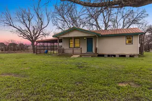 895 Hcr 2452 N, Hillsboro, TX 76645 - Photo 1