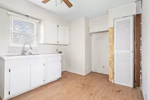 895 Hcr 2452 N, Hillsboro, TX 76645 - Photo 4