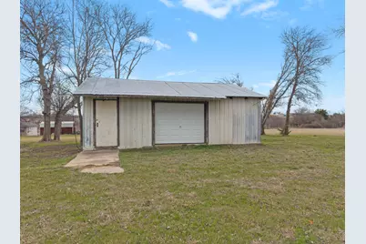 895 Hcr 2452 N, Hillsboro, TX 76645 - Photo 18