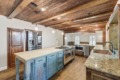 7632 Tallow Drive, Irving, TX 75063 - Photo 8