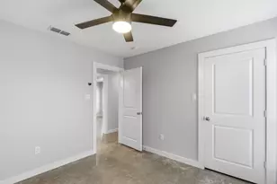 2314 Creekview Dr, Granbury, TX 76048 - Photo 18