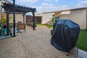 9446 Chimney Corner Ln, Dallas, TX 75243 - Photo 32