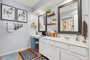 9446 Chimney Corner Ln, Dallas, TX 75243 - Photo 24