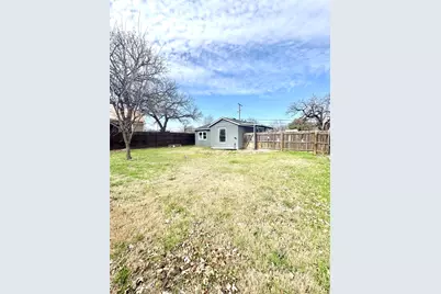 303 W Broad Street, Mansfield, TX 76063 - Photo 12