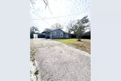 303 W Broad Street, Mansfield, TX 76063 - Photo 2
