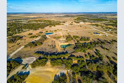 30 Crest Ridge Court, Mineral Wells, TX 76067 - Photo 6