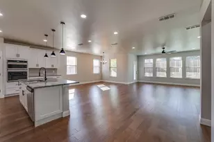 1804 Eastwood Ct, Mansfield, TX 76063 - Photo 2