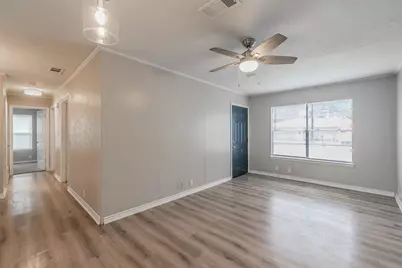 203 E 11th Street, Kaufman, TX 75142 - Photo 6