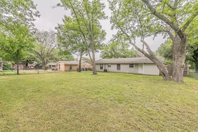 203 E 11th Street, Kaufman, TX 75142 - Photo 28