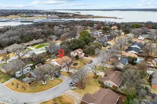 1817 Teton Dr, Grapevine, TX 76051 - Photo 2