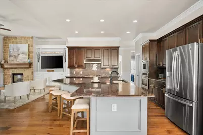 2711 Stonebriar Court, Arlington, TX 76001 - Photo 20