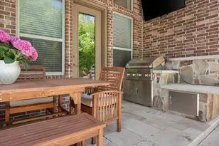 2711 Stonebriar Ct, Arlington, TX 76001 - Photo 36