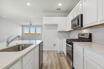 200 Greenbriar Drive, Princeton, TX 75071 - Photo 8
