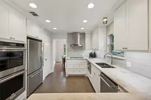 10 Valley Wood Ct, Trophy Club, TX 76262 - Photo 12