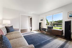 10 Valley Wood Ct, Trophy Club, TX 76262 - Photo 6