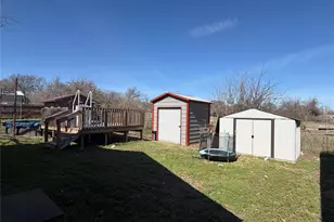 314 W 5th St, Springtown, TX 76082 - Photo 20