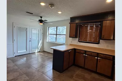 314 W 5th Street, Springtown, TX 76082 - Photo 10