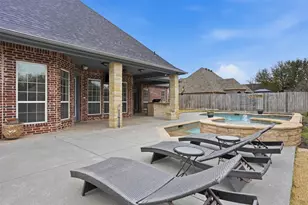 1123 Berkley Dr, Cleburne, TX 76033 - Photo 36