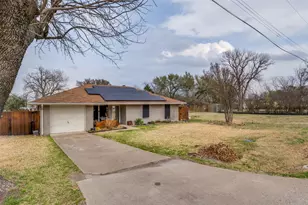2405 3rd St, Sachse, TX 75048 - Photo 2