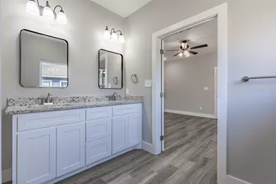 1219 S Montgomery Street, Sherman, TX 75090 - Photo 12
