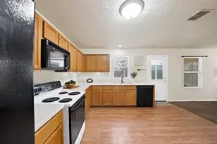 8709 Stonebriar Ln, Fort Worth, TX 76123 - Photo 14