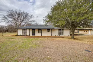 3813 Easy St, Alvarado, TX 76009 - Photo 2