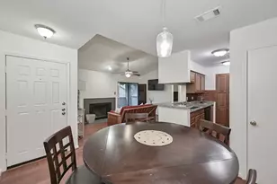 2101 Friendly Dr, Arlington, TX 76011 - Photo 14