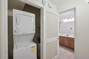 2101 Friendly Dr, Arlington, TX 76011 - Photo 22