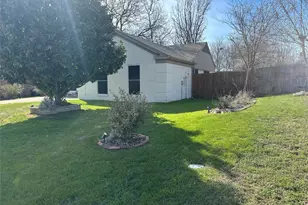 7405 Shadow Bend Dr, Fort Worth, TX 76137 - Photo 4