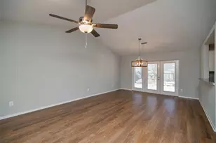 7405 Shadow Bend Dr, Fort Worth, TX 76137 - Photo 10