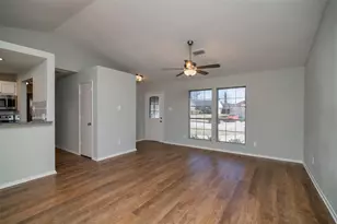 7405 Shadow Bend Dr, Fort Worth, TX 76137 - Photo 10