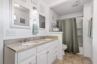 100 Hillside Drive, Hewitt, TX 76643 - Photo 12